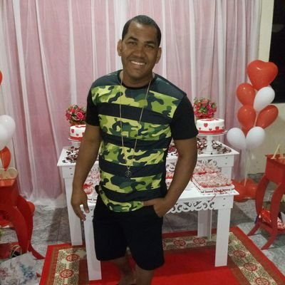 Um cara que defende a lei e não a tortura e não as Blasfêmia de preconceitos...