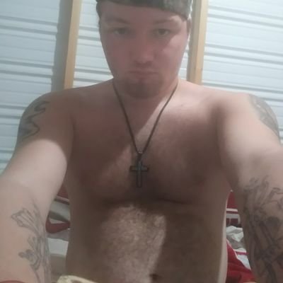 im shane im 22 tattoos and piercings rip dad have three year old son contruction life redneck class of 2015 lives in Atlanta Georgia