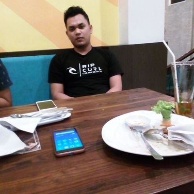 Ikhsan62190395's profile picture. hidup untuk mencari surga
