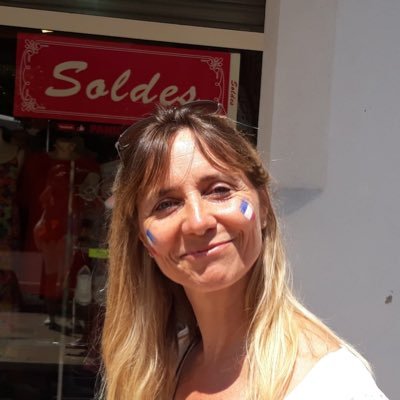 EmprinIsabelle's profile picture. Directeur Service Clients @Areas_fr