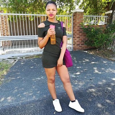 I'm my own competition❤ UWC student💞 Striving for excellence 🎓