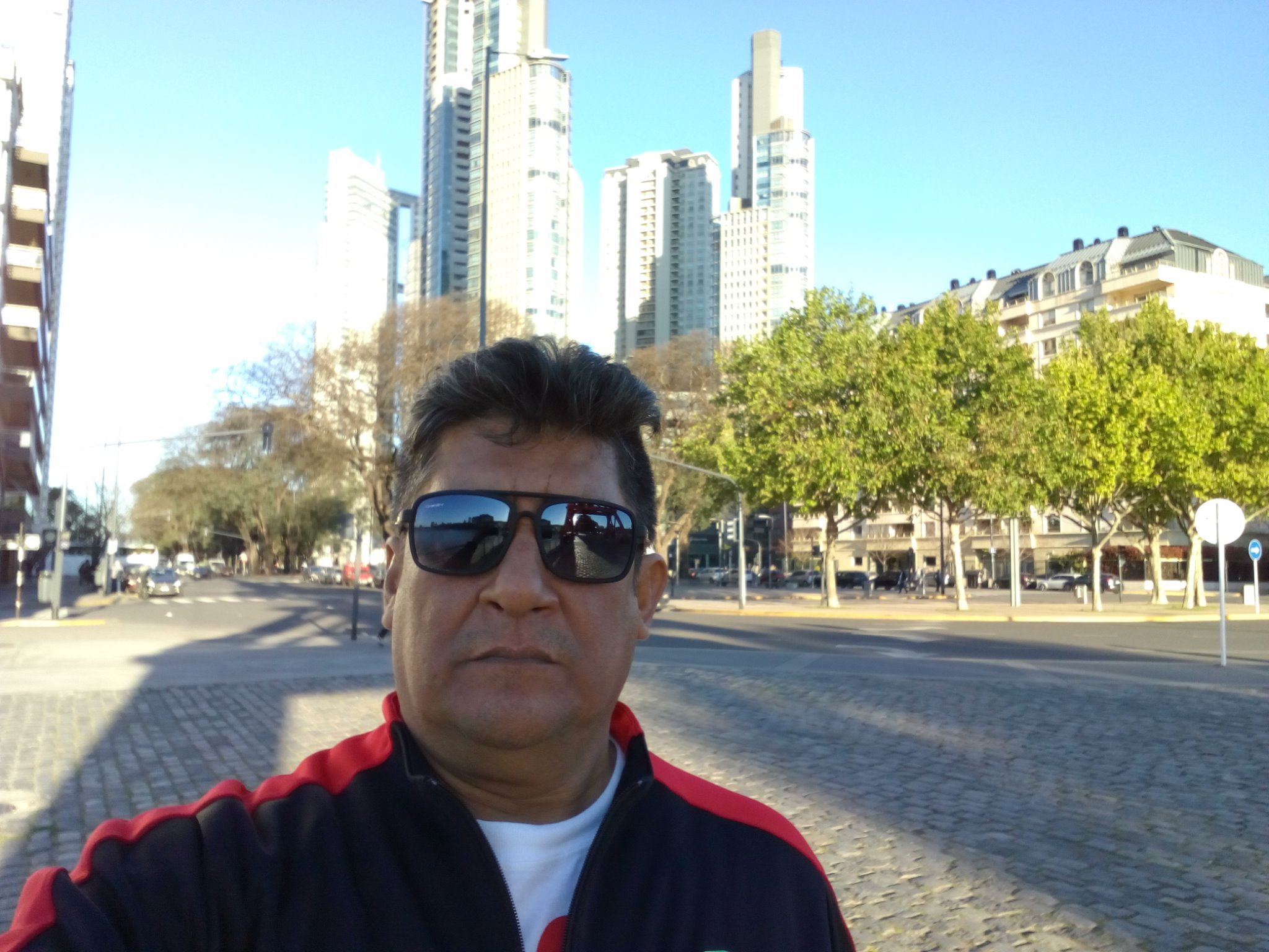 ricardotuestad1's profile picture. 