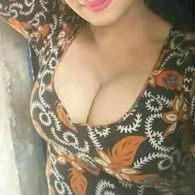 House wife
Like just Couple and Lesbians
jo Follow kare ga us ko follow back mille ga