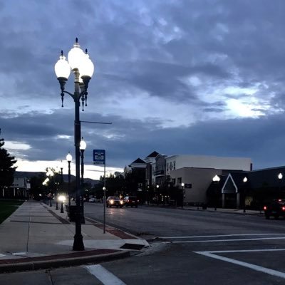 Bountiful Main Street is an extraordinary place to stroll around, see friends, and pop into our fun unique stores!