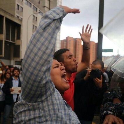 Concejal de Caracas • Enfermera UCV • Dirigente Nacional del @PartidoUNT • Presidenta JDS (2019-2023) Estudiante de Derecho UCV FCJP.