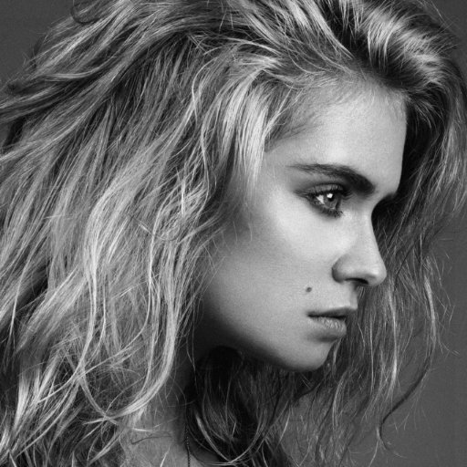 StudioV_Rourre's profile picture. Photographe 
Portrait - Mode - Beauté