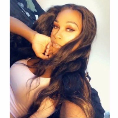 “So you agree?....you think I’m really pretty” 😏💋