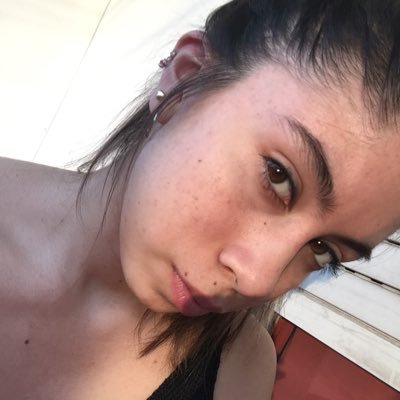 EmmaMaaidana's profile picture. las emociones las narra nuestro pulso.