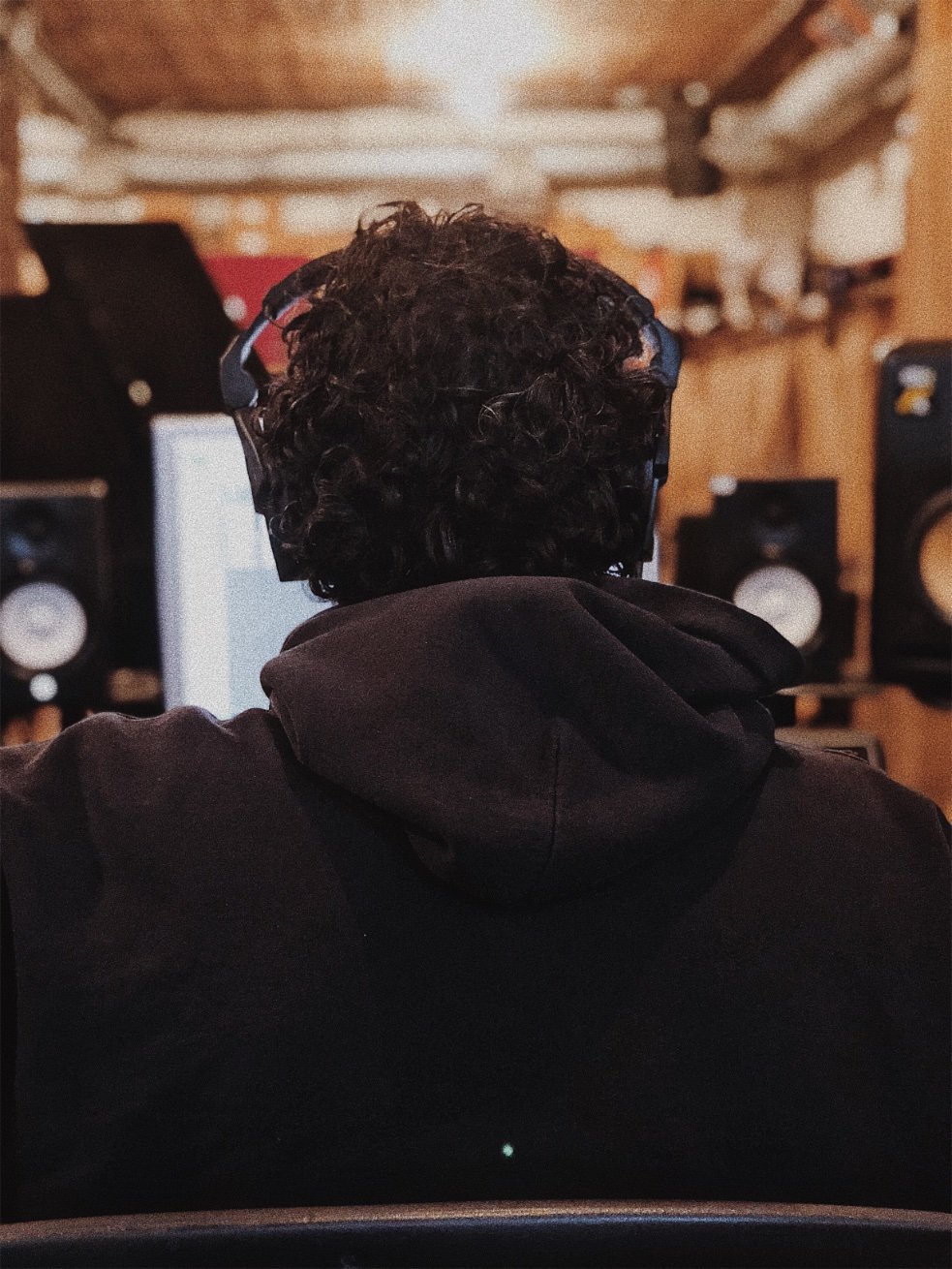 Musician, Educator, Producer from Tehran, Iran • Hashtag one o one • Resident DJ & Co-Founder @analogroomdubai