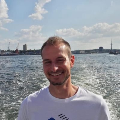M.A. Sozialinformatik und Dipl.-Sozialarbeiter / Dipl.-Sozialpädagoge (FH)
|
#Digitalisierung
#innovativeTechnologien
#gerneperdu
🙂
