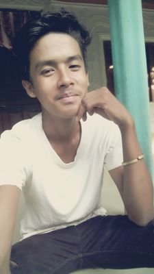 CharanBishwas's profile picture. Lop u mamu daddy