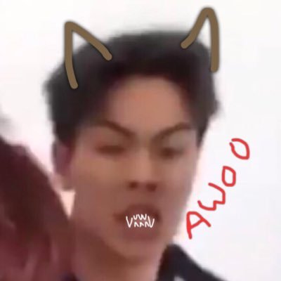 Shownu is your big half-feral werewolf boyfriend and he loves you very much. (Parody account, not affiliated with Monsta X or Starship Entertainment)