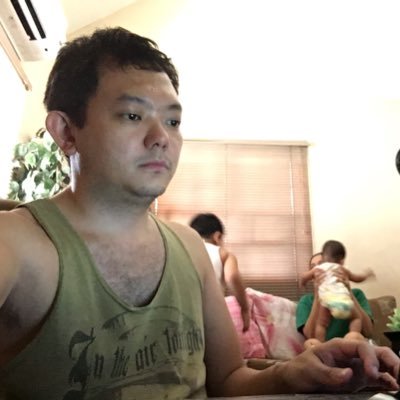 howelsevilla's profile picture. 