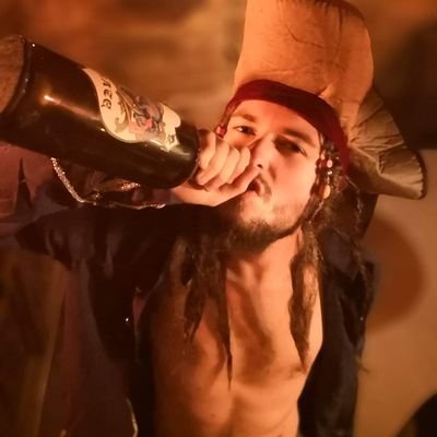 TenTonHammered's profile picture. 