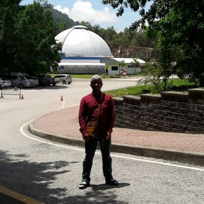 TzQnbXs2OSWpZ3E's profile picture. 