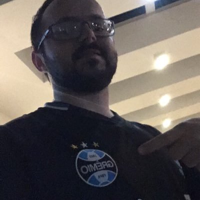 Padre da Arquidiocese de Porto Alegre, Fisioterapeuta, graduado pela ULBRA/RS