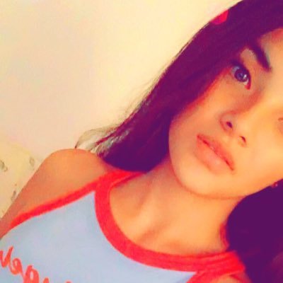 isabel65221823's profile picture. 