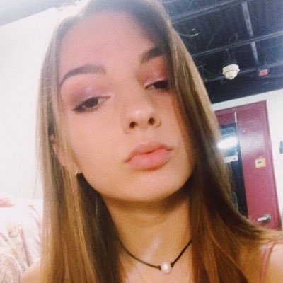 Savannahb233's profile picture. 