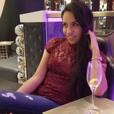 eyesclosed's profile picture. Eyes are the windows to the soul my darlings.