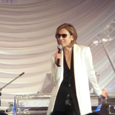 Xmikax 22 実は昨日東方神起のライブに行ってきて チャンミン がまさかforeverloveを歌ってくれるなんて思ってなくて鳥肌 大好きな人の曲を大好きな人が歌ってくれる奇跡 そしてチャンミンのカバーが大反響でみんなに名曲が知れ渡るのが最高に嬉しい Xmikax 22 実は昨日東方神起のライブに行ってきて チャンミン がまさかforeverloveを歌ってくれるなんて思ってなくて鳥肌 大好きな人の曲を大好きな人が歌ってくれる奇跡 そしてチャンミンのカバーが大反響でみんなに名曲が知れ渡るのが最高に嬉しい