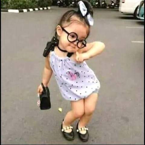paling suka musik dangdut apalagi sambil belajar goyang nya ,,, trs paling juga itu tuh , hehehe