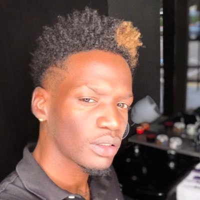 _DeWeeZY_'s profile picture. 👻snapchat: WeezyDoThis