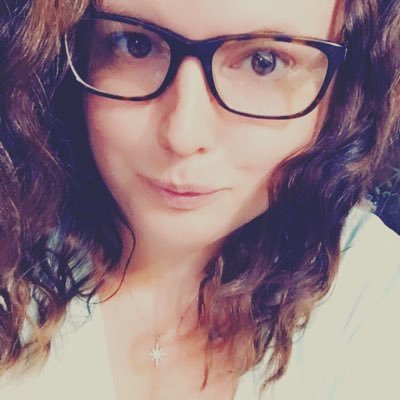 WLU Brantford, Honours English major, 22, love reading...
