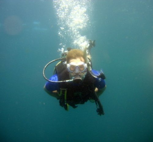 For_Kicks's profile picture. No glitter shitting unicorns allowed. Save that for FB. Bringing you randomness and witty banter on a semi-frequent basis.