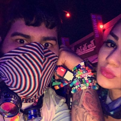 I’m 21 years old, 420 friendly 💚 love going to festivals🌀 catch me @ Rezz🖖 , Phoenix lights 👽🛸 & EDCLV 🕺💖