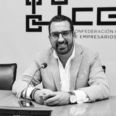 Empresario y defensor como presidente de los jóvenes empresarios de Andalucía.