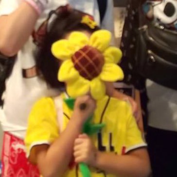 rinmama2222's profile picture. 今はactor・singerで名門高校野球部でキャッチャーをやっていたエビ好きの船長が大好きです⚾️2011年あの年にあの場所で産まれた1児のmama👧好きなことには、のめり込むタイプです🌻⚾️🏂🏀元高校野球部マネージャー⚾️ 野球好きに悪い人はいないと信じてます👍遊助🦐/TEE/HIPPY/湘南乃風💫