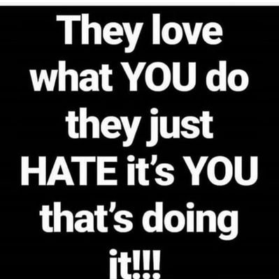 AyubaEmma's profile picture. Wana knw d real definition of simple# jst ff me