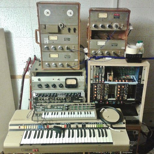 mostly vintage, mostly analogue, mostly crunchy.