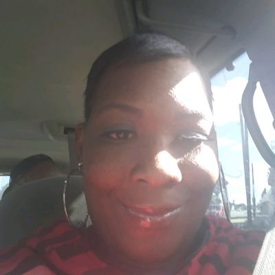 Renattakindle14's profile picture.