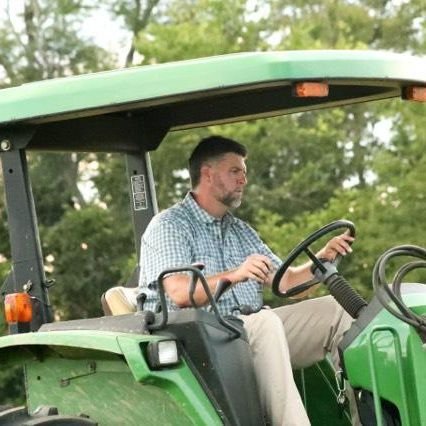 Businessman, builder  & farmer. Proud dad of 2. State Senator for Madison & part of Fayette County.