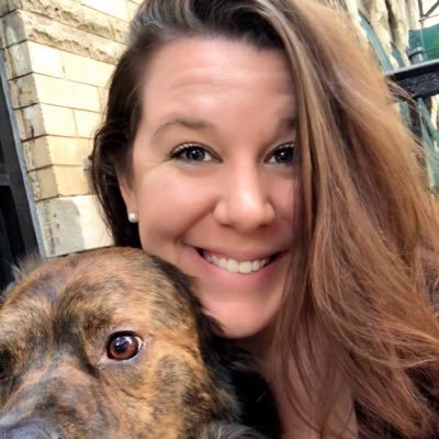 I’m here for #TheBachelorette tweets. Marketing professional and creative consultant. Brooklyn. Lover of dogs, dinos, and coffee. Occasional baker of treats.
