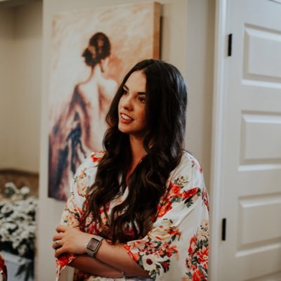 Michigan Native. Labor Doula. RYT-500 Certified Yoga Teacher. Passion for supporting & empowering women & families through their choices.