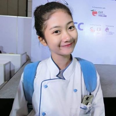 NaruethaiPupae's profile picture. ตัวเเทนสบู่เคบีวี่💖
ID➡ p150159