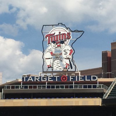 U of Michigan (and MSU) alum. Groundskeeper by trade.