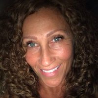 Carol Warren (@caroltomassiw) 's Twitter Profile