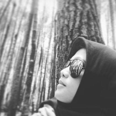 hijrah membuat hati lebih tenang, tiada yang indah selain hati yg bebas melakukan kehendaknya di jalan Allah.