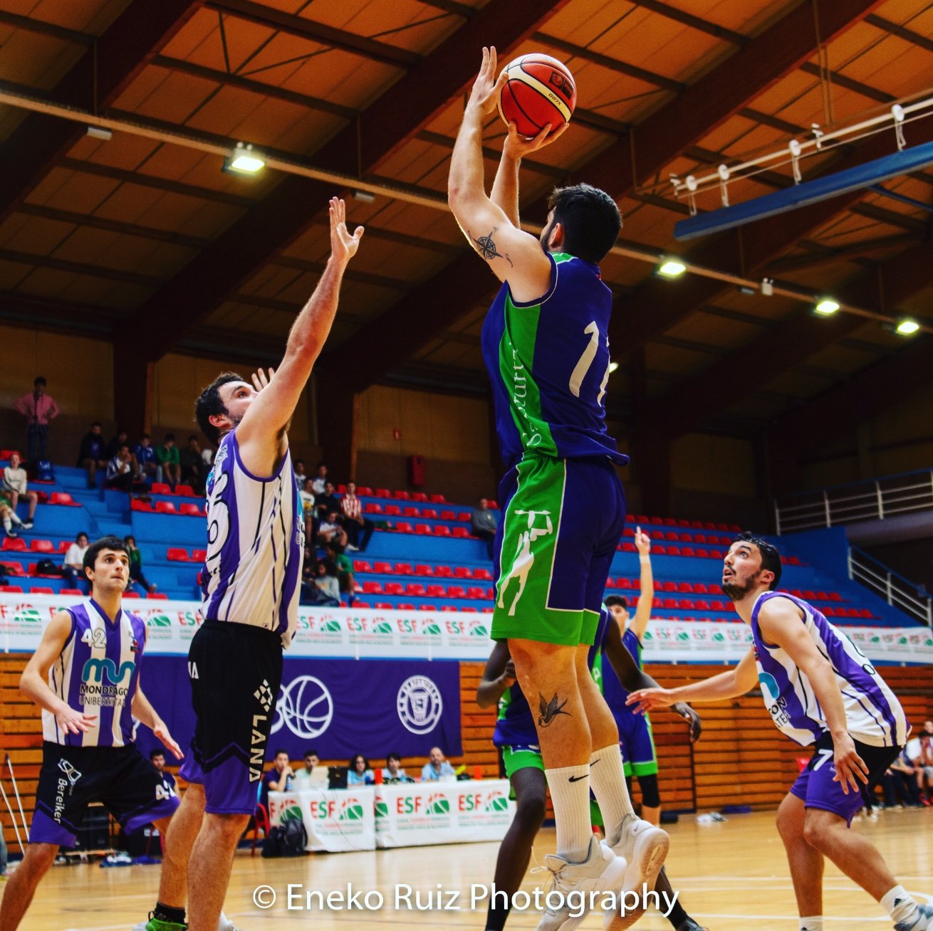 xabivp's profile picture. Me encanta el baloncesto,es una forma de aislarme de todo lo demas , e intento vivr la vida dia a dia .