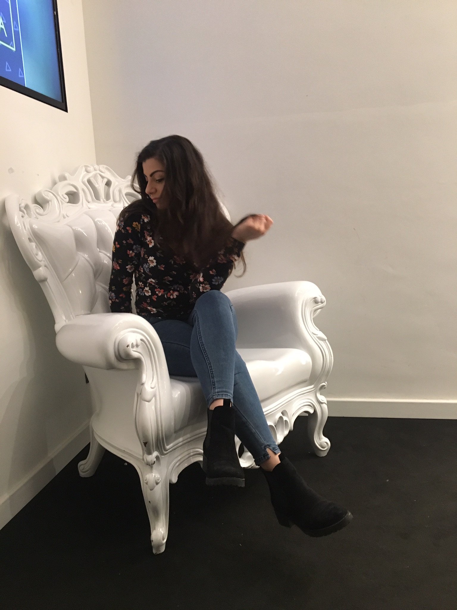 francescabruna_'s profile picture. Be yourself; everyone else is already taken.