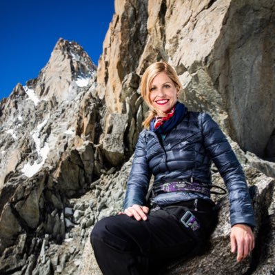 SabineDahinden's profile picture. Als Kind wollte ich zur Zeitung. Dann zum Regionaljournal Zentralschweiz. Gelandet bin ich schliesslich beim wunderbar spannenden Schweiz aktuell.