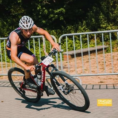 MaleTomato's profile picture. Triatleet en leerkracht