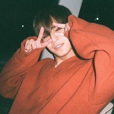 daydreaminggu's profile picture. ⚘ 170829 Diamond Edge in Chile & hi-touch         

⚘ 170830 Seventeen's fansign in Chile