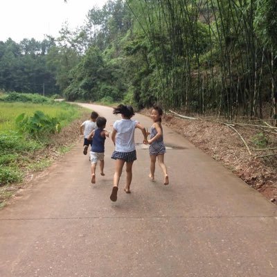 May67495629's profile picture. 五月花