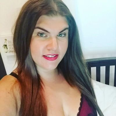 XXX MILF, Smut Writer, Webcam Girl https://t.co/BlWkDfDlQ0 … , Website@sultrympxxx, , Sugar Baby. Amazon Wishlist :https://t.co/uDILnyV3d9