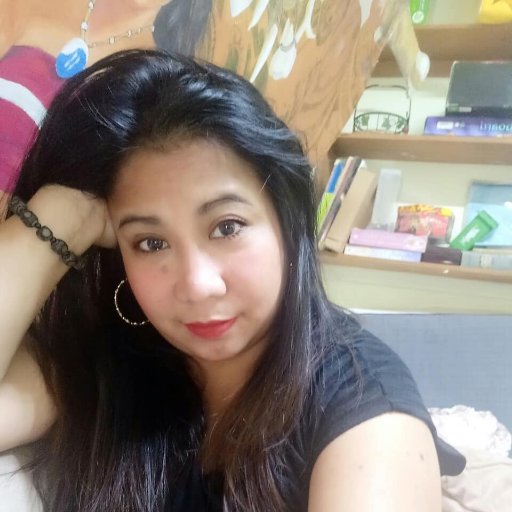 i'm so damn inlove with the person who don't love me...