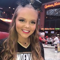 Anna Cox - @anna_cox13 Twitter Profile Photo